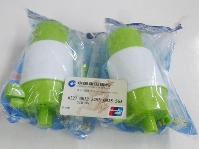 高效便捷的手壓式飲水器 原理、特點與選購指南